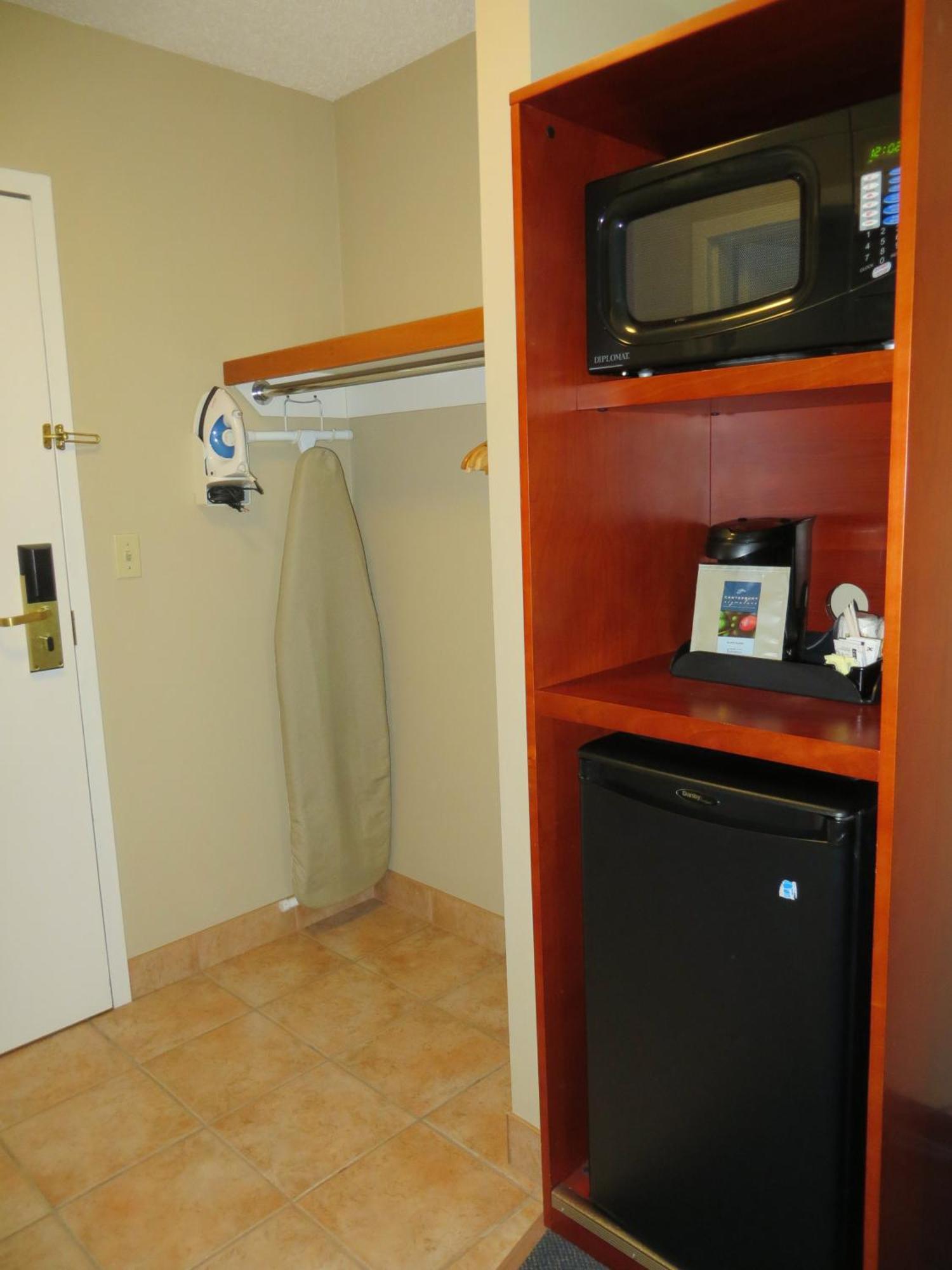 Super 8 By Wyndham Sherwood Park/Edmonton Area Værelse billede