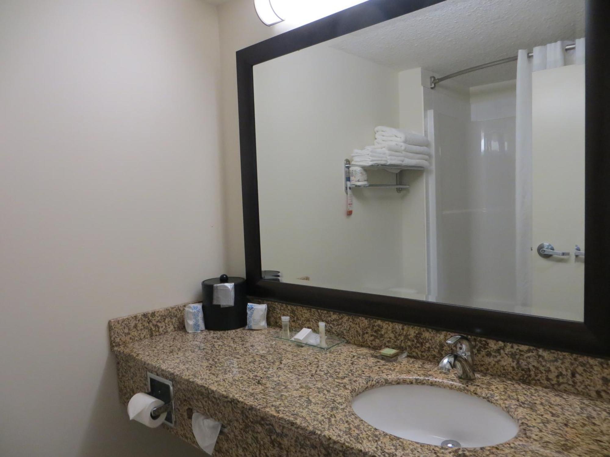 Super 8 By Wyndham Sherwood Park/Edmonton Area Værelse billede