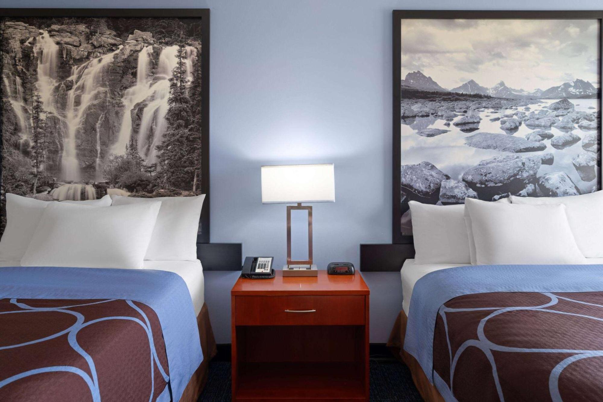 Super 8 By Wyndham Sherwood Park/Edmonton Area Eksteriør billede